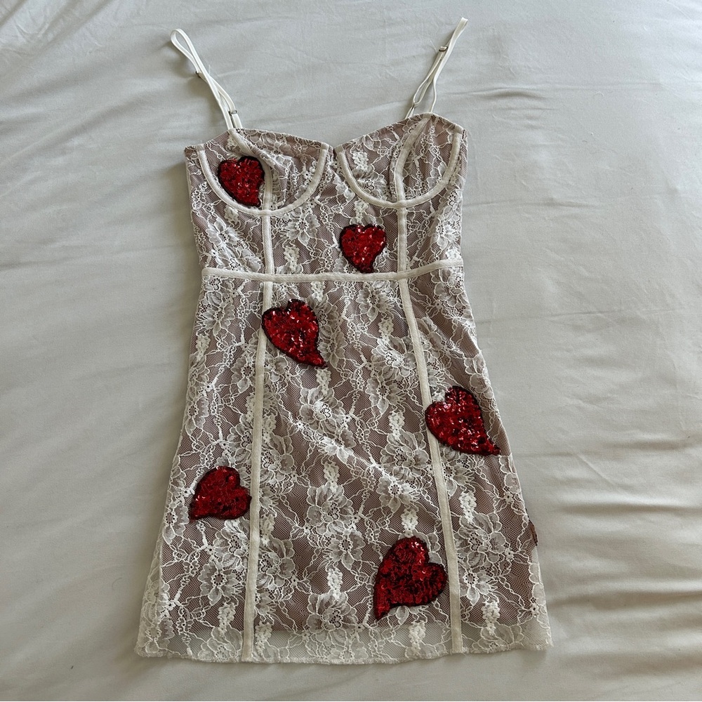 for love and lemons white lace red sequin heart mini dress size xxs